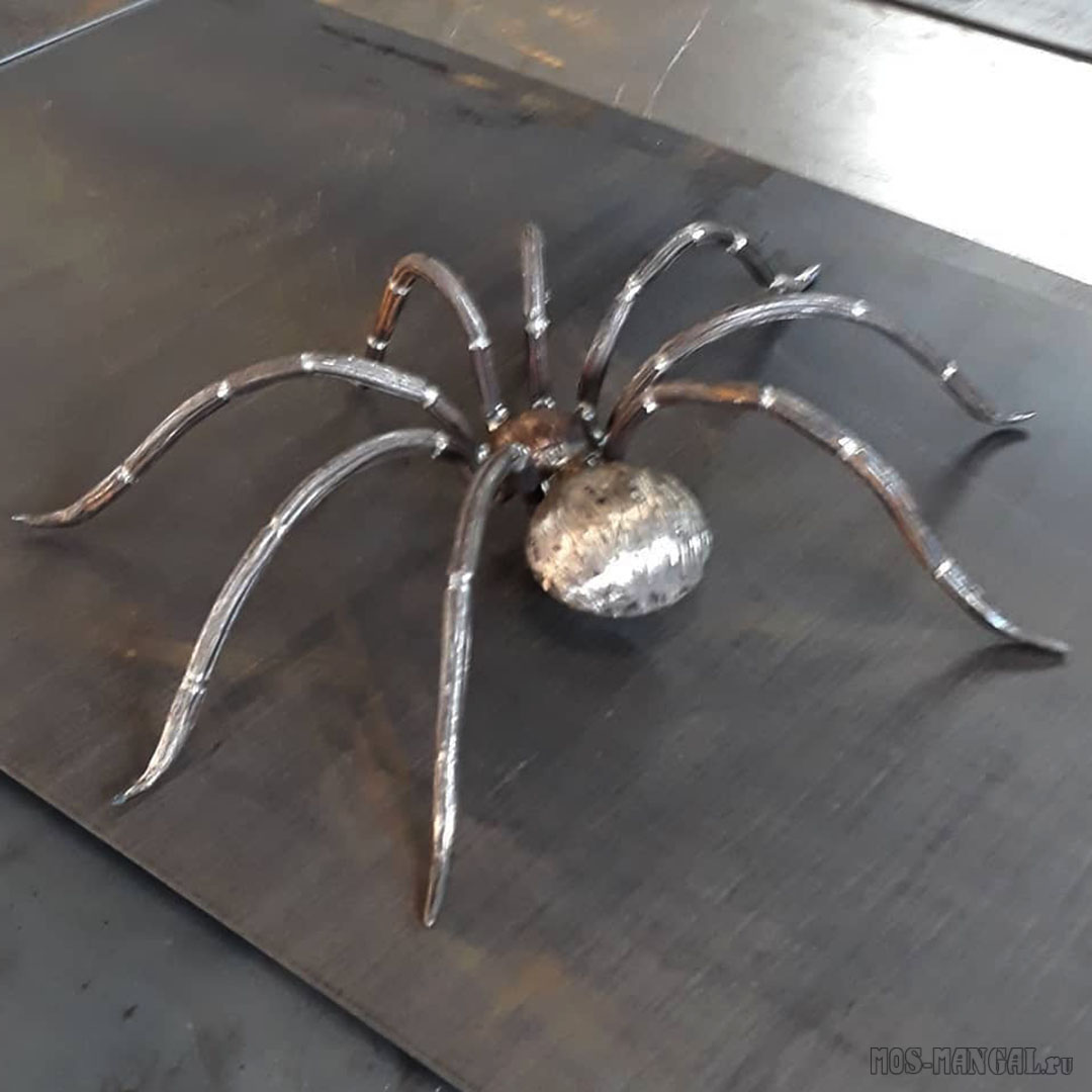Самодельный паук. Холодная ковка паук. Кованый паук. Паук из металла. Кованый паук с паутиной.